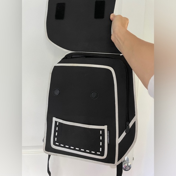 Authentic Jump from Paper Graffiti Spaceman Black Backpack - Picture 2 of 9